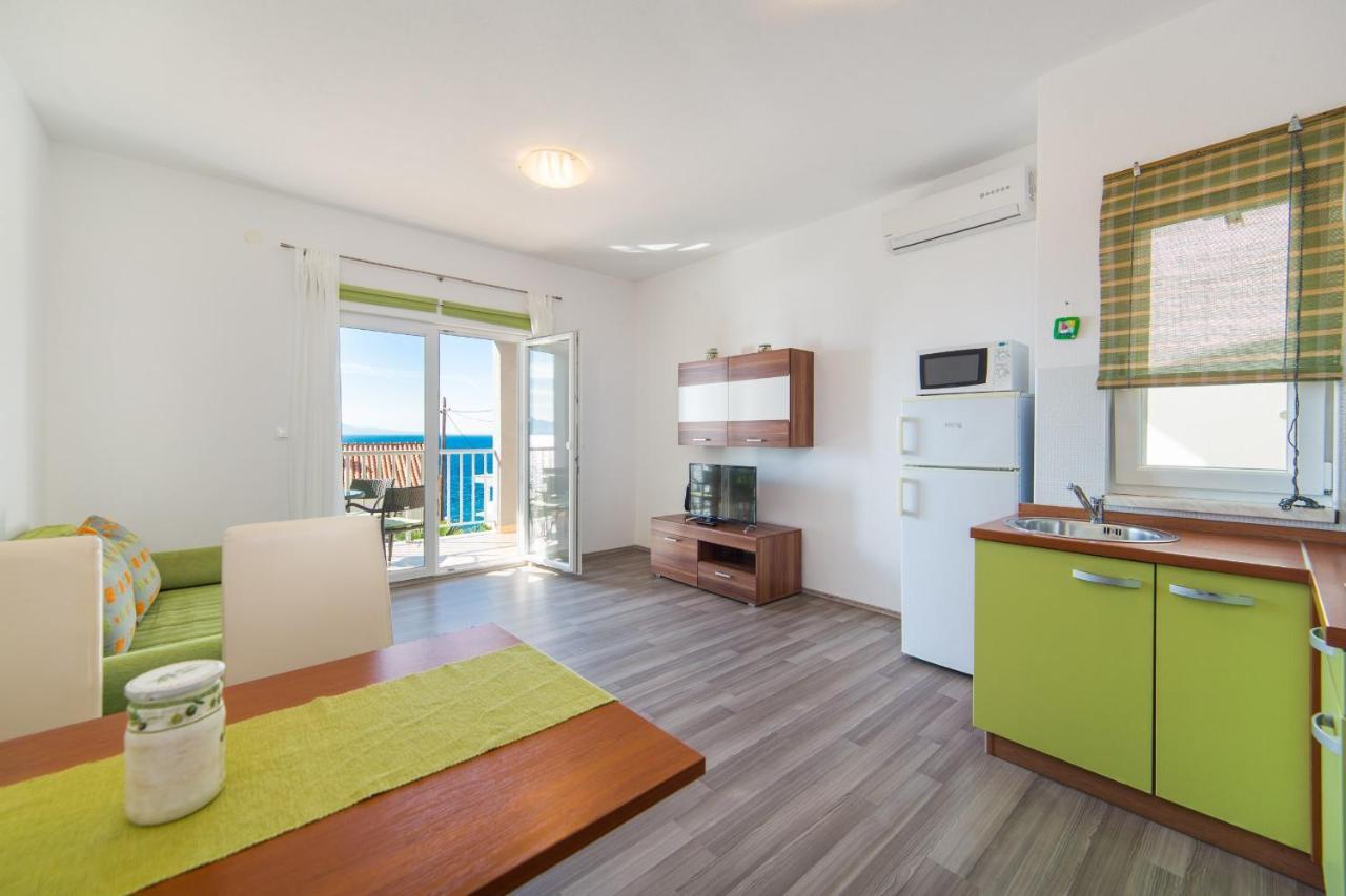 Apartments Color Брист Екстер'єр фото