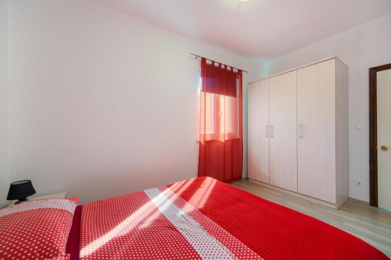 Apartments Color Брист Екстер'єр фото